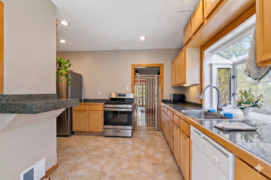 2705 E Minnehaha Parkway, Minneapolis, MN 55417 - #3