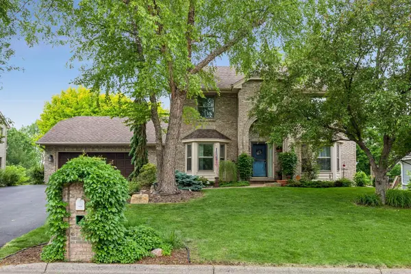 13820 Sunset Lake Drive, Burnsville, MN 55337