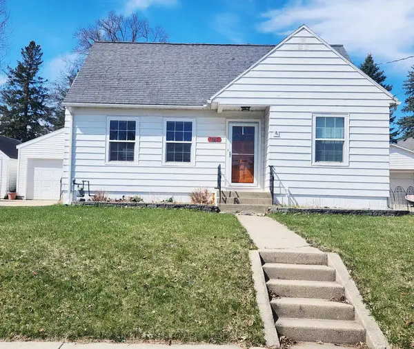 1015 8th Avenue Nw, Rochester, MN 55901