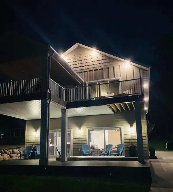 1084 W Lake Drive, Detroit Lakes, MN 56501