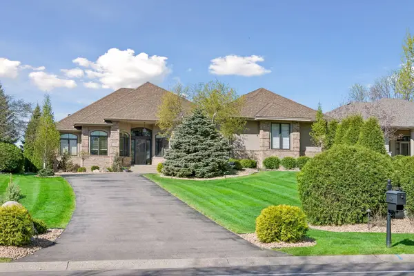 17902 Bearpath Trail, Eden Prairie, MN 55347