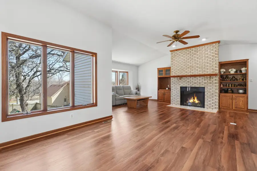 2242 Jennifer Lane, North Saint Paul, MN 55109 - #2