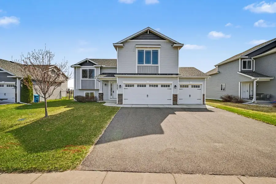 19087 Ivanhoe Drive Nw, Elk River, MN 55330 - #2