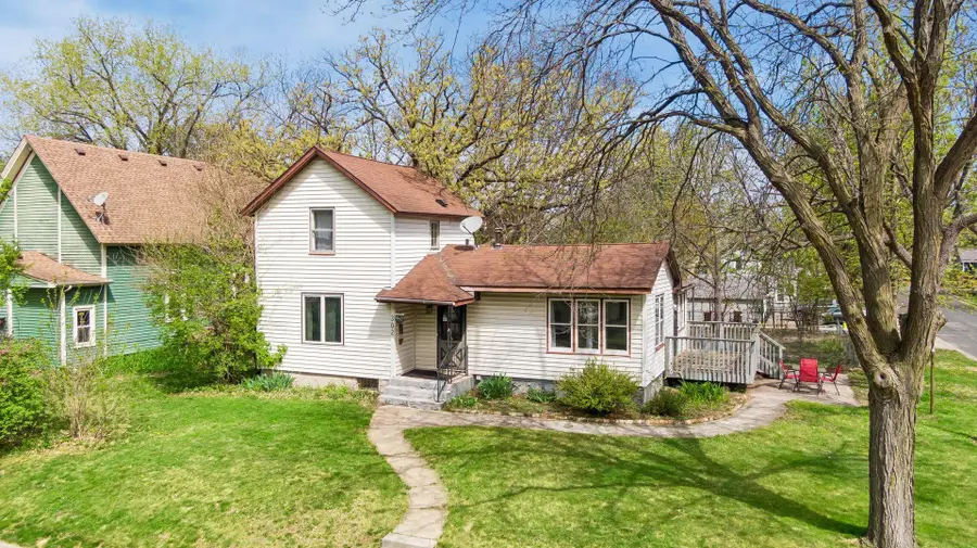 302 9th Street W, Hastings, MN 55033 - #2
