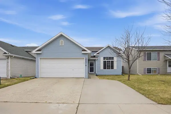 2218 59th Avenue S, Fargo, ND 58104