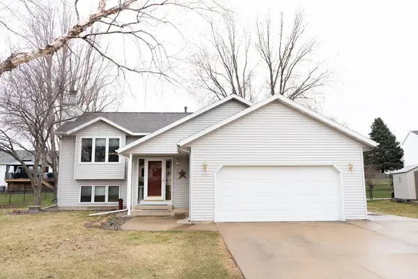 4449 56th Street Nw, Rochester, MN 55901