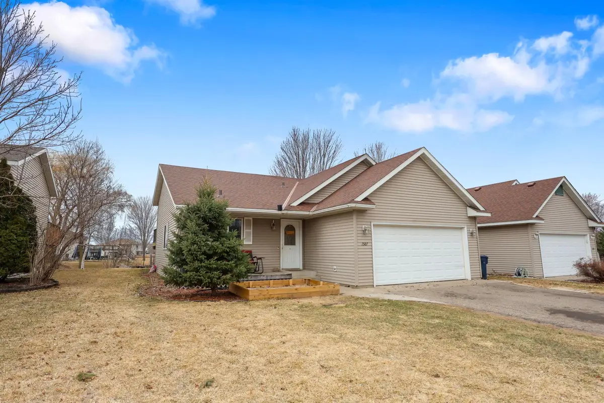 1587 Peach Drive Ne, Sauk Rapids, MN 56379 - #1
