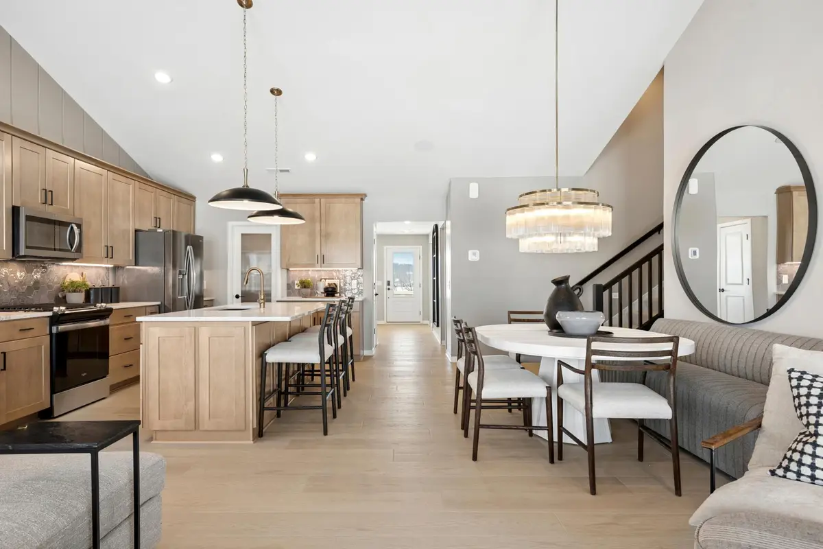 1663 Lund Way, Shakopee, MN 55379 - #1
