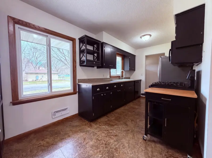 8254 Hearthside Road S, Cottage Grove, MN 55016 - #2