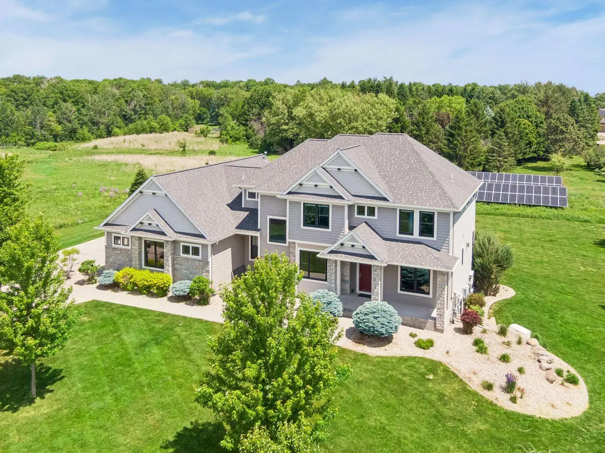 3767 Mayo Woodlands Road Sw, Rochester, MN 55902 - #1
