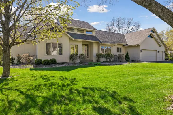 5915 Sweetwater Circle, Excelsior, MN 55331