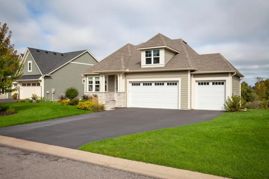 1075 Mehegan Lane, White Bear Lake, MN 55127 - #2
