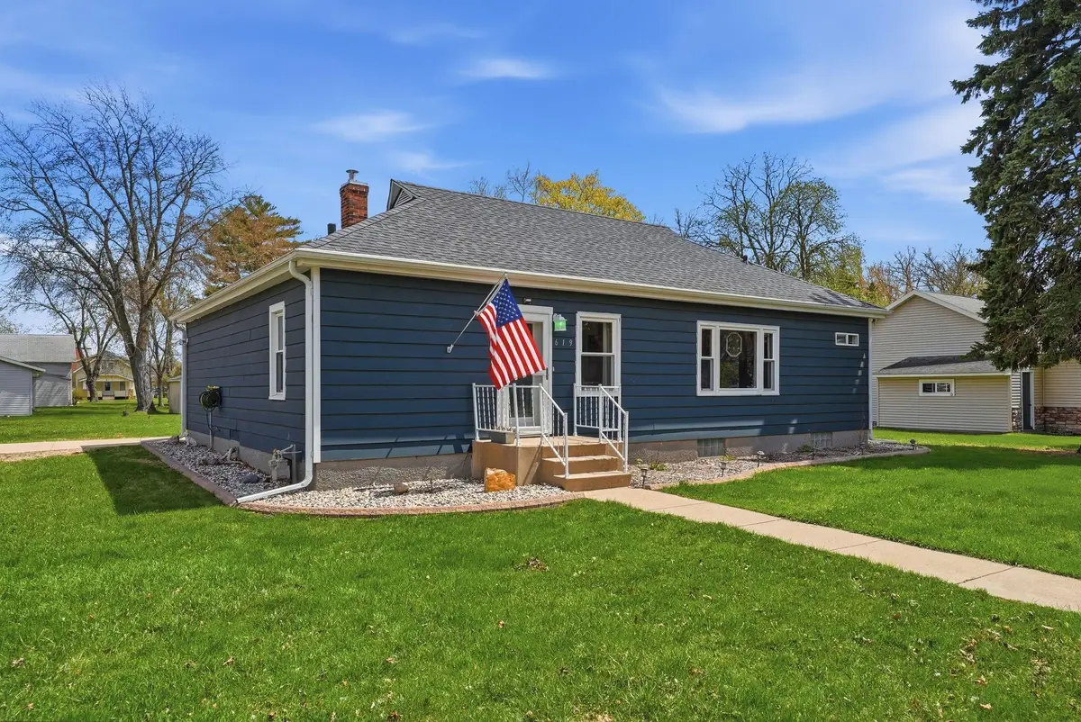 619 S Swift Avenue, Litchfield, MN 55355 - #1