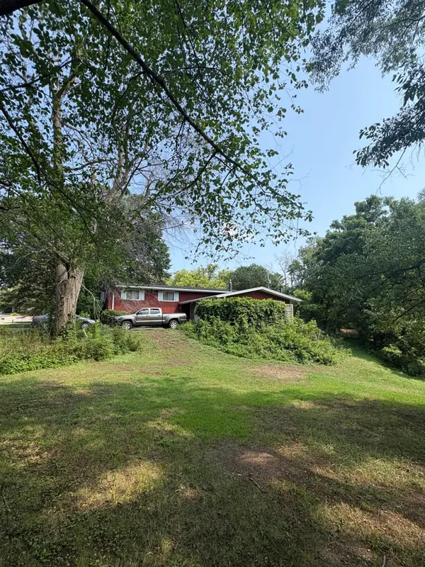 13515 Mayview Court, Minnetonka, MN 55345