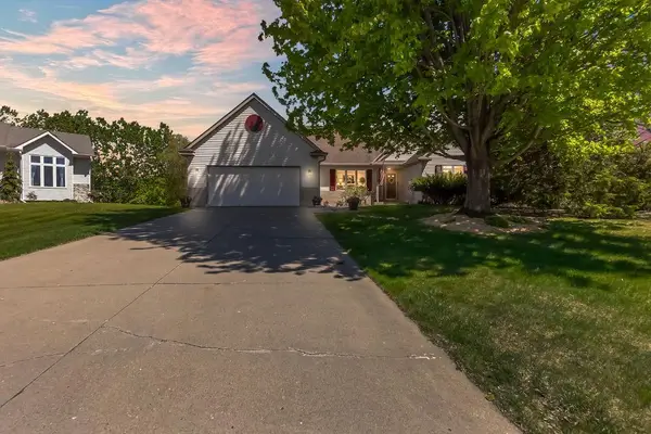 1451 Clippership Court, Woodbury, MN 55125