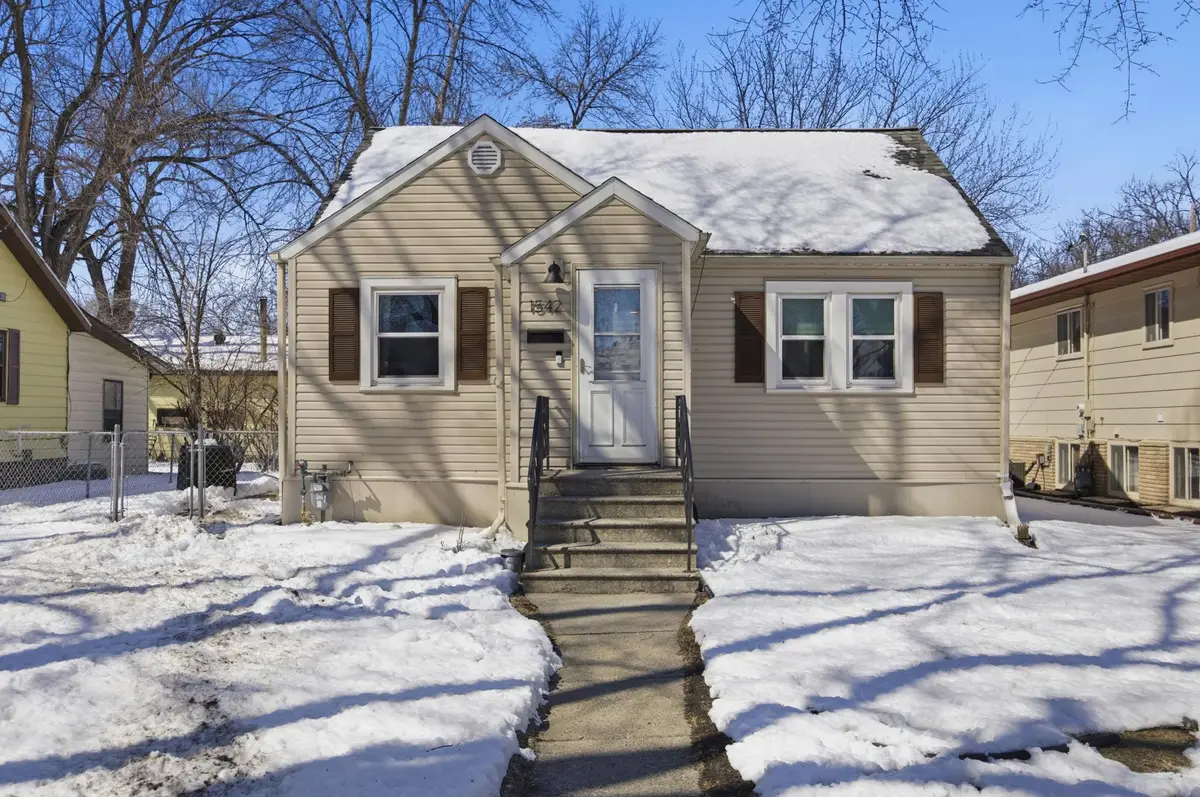 1542 8th Street N, Fargo, ND 58102 - #1