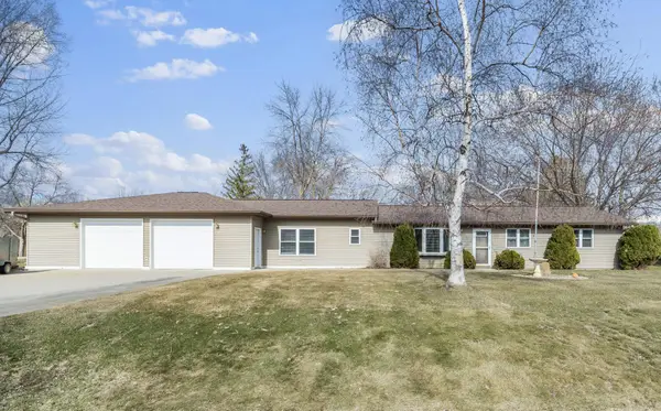 2009 Meadow Lane Ne, Alexandria, MN 56308