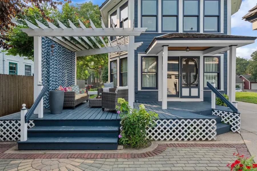 310 Ryan Avenue, Saint Paul, MN 55102 - #2