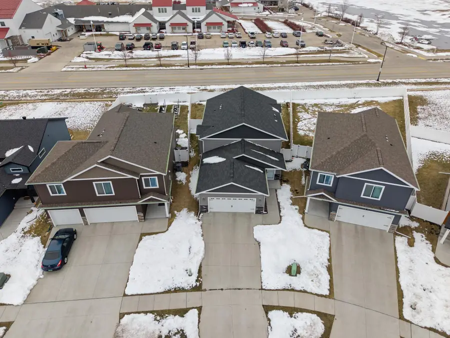 1588 69th Avenue S, Fargo, ND 58104 - #2