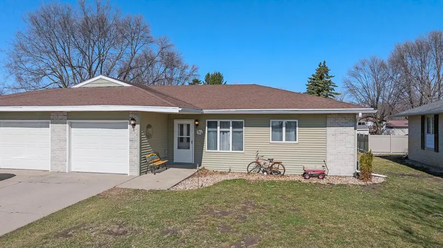 304 Orlano Avenue N #B, Canby, MN 56220 - #2