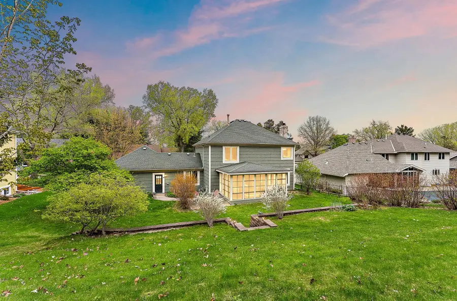 8053 Galway Road, Woodbury, MN 55125 - #2