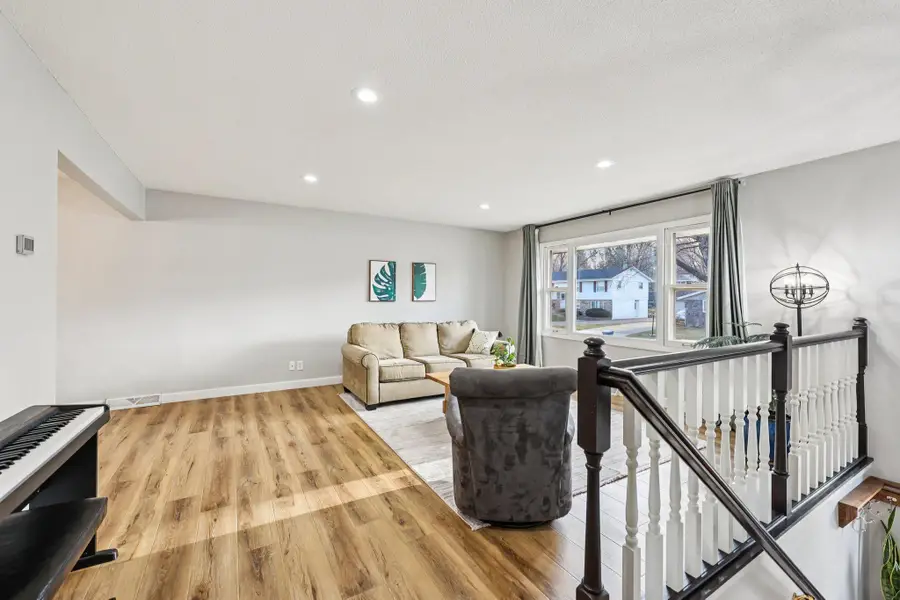 1605 Hillsboro Avenue, Golden Valley, MN 55427 - #3