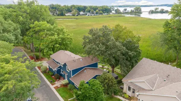 2561 Wexford Lane, Mound, MN 55364