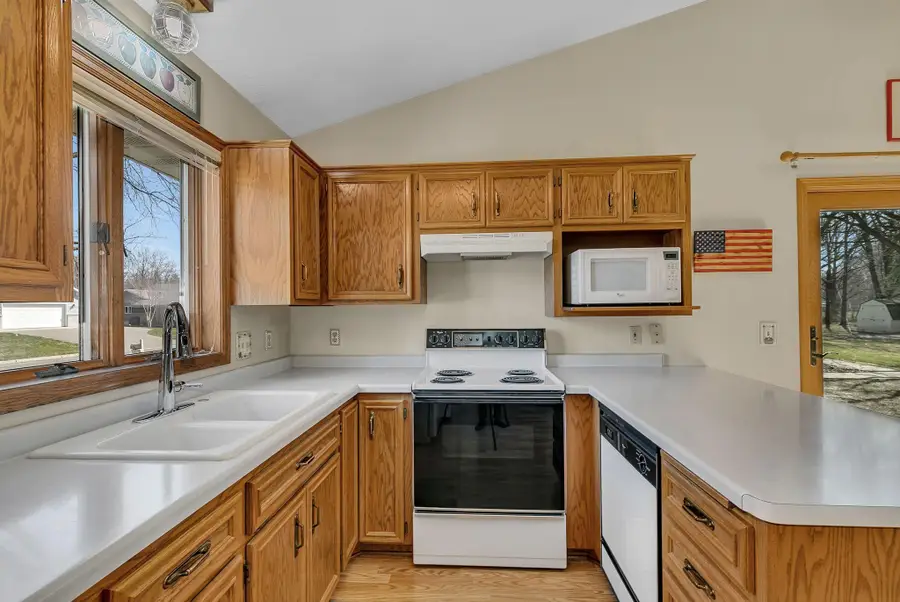 816 8th Street N, Sauk Rapids, MN 56379 - #3