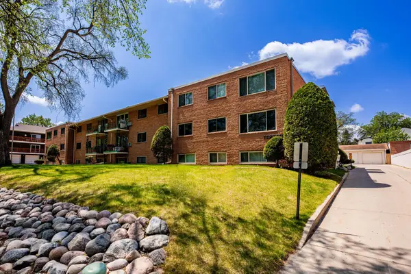 605 7th Street S #20, Fargo, ND 58103