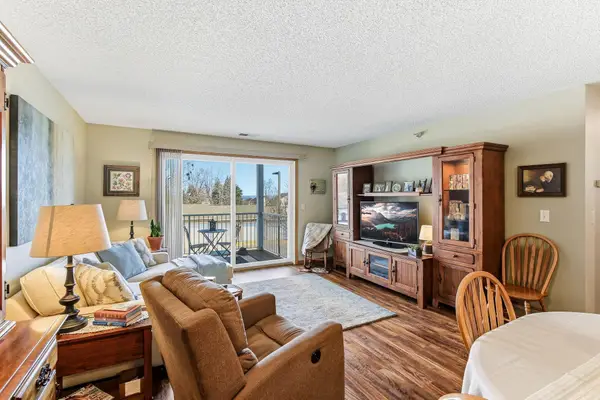 300 Whispering Lane #207, Hastings, MN 55033