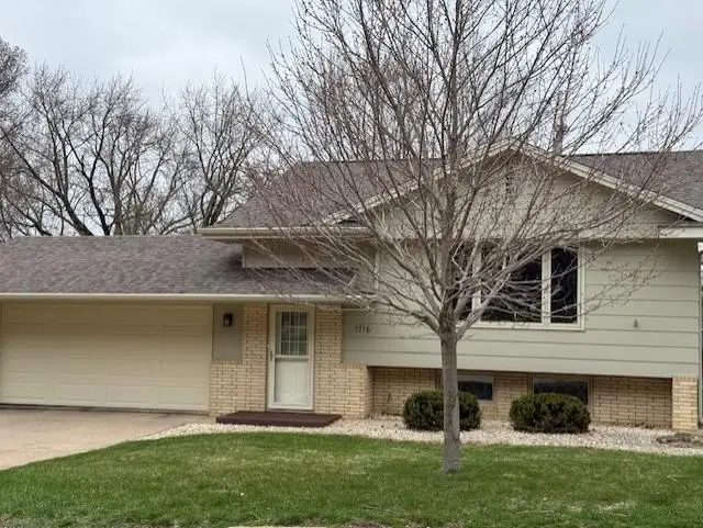 1716 Edgewood Road, Winona, MN 55987 - #2