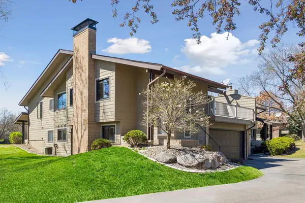 14655 Sherwood Place, Burnsville, MN 55306