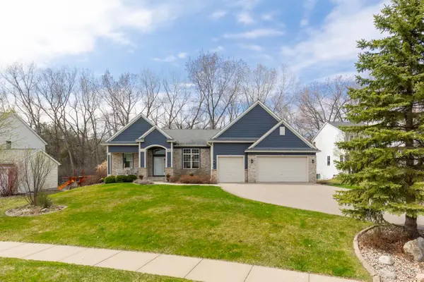9172 Braxton Drive, Eden Prairie, MN 55347