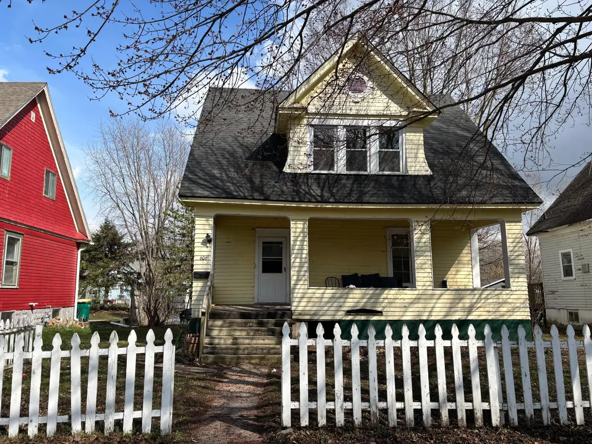 606 Minnesota Avenue, Albert Lea, MN 56007 - #1