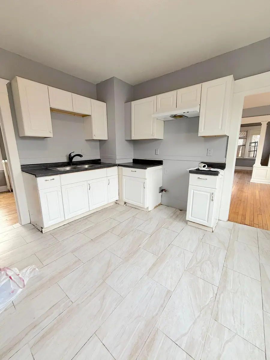 651 Ivy Avenue E, Saint Paul, MN 55106 - #2