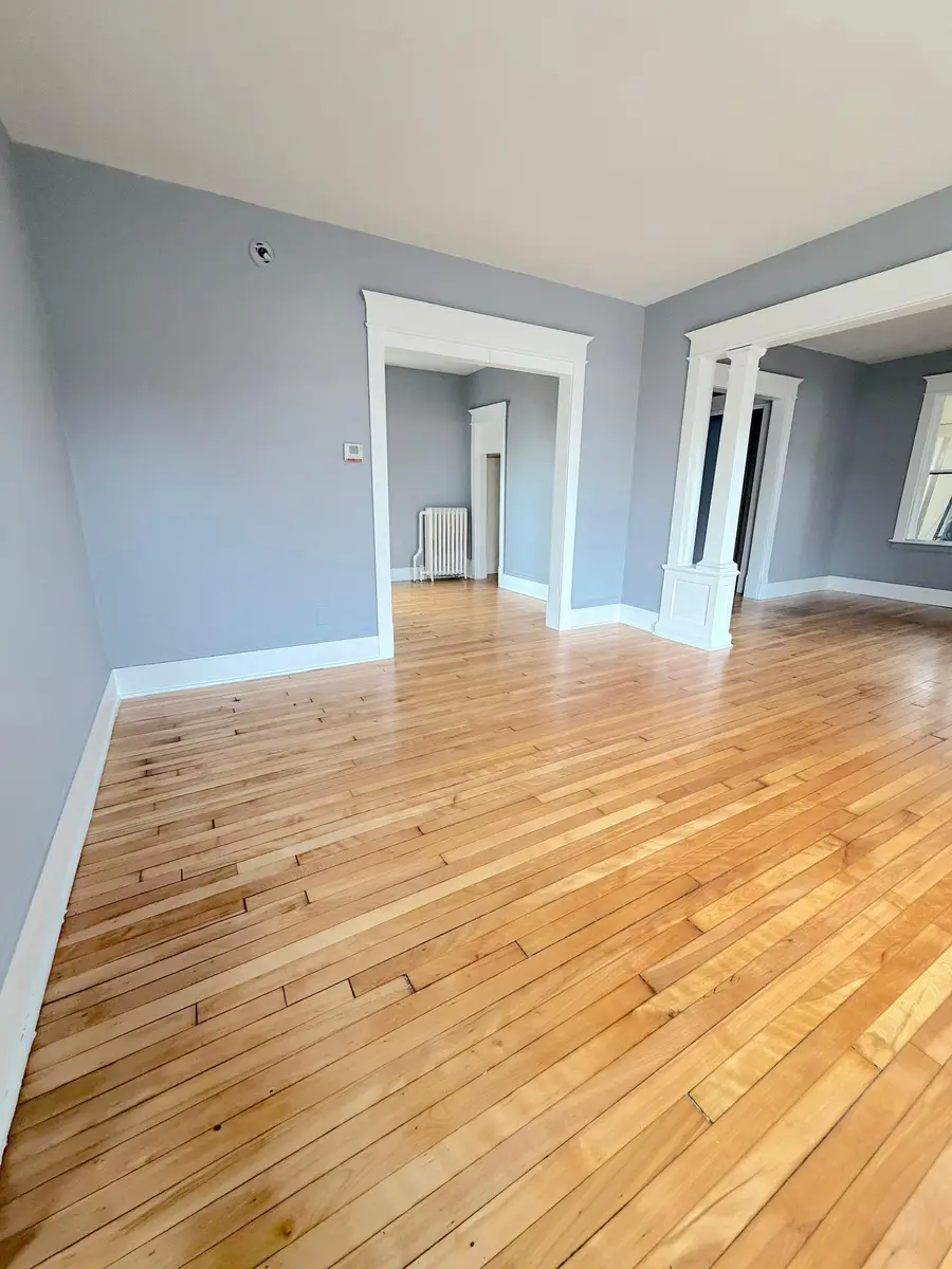 651 Ivy Avenue E, Saint Paul, MN 55106 - #3