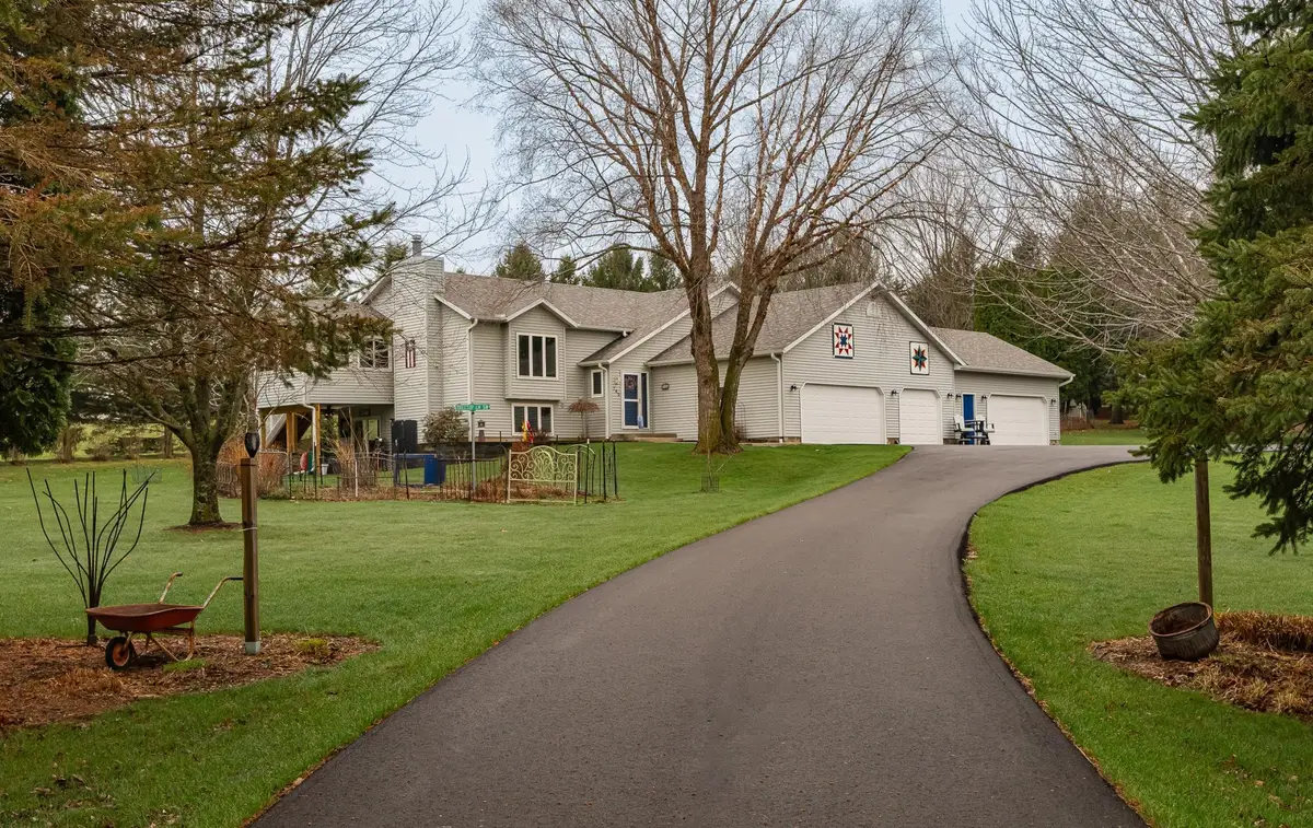 745 Treetop Lane Sw, Oronoco, MN 55960 - #1