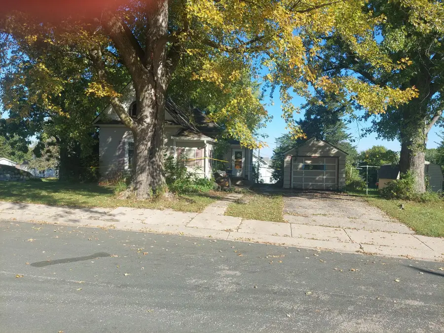 512 Park Avenue, Goodhue, MN 55027 - #2