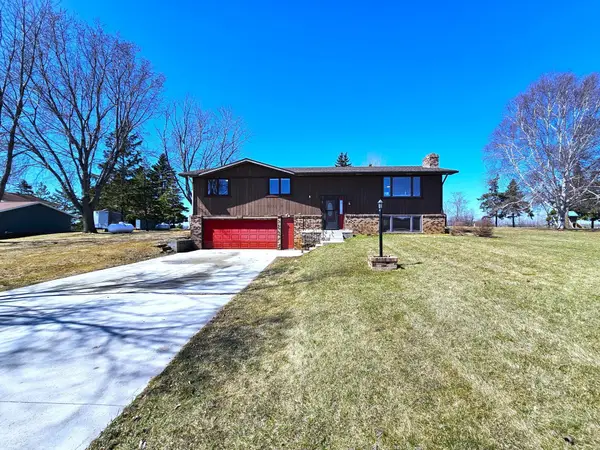 17132 River Oaks Boulevard, Fergus Falls, MN 56537
