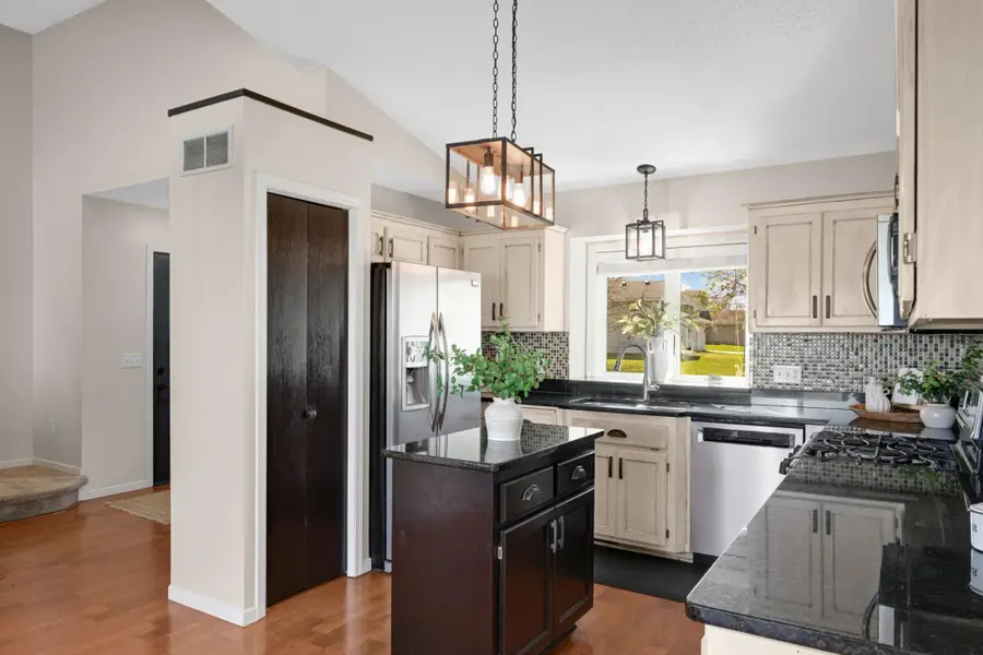 15556 Danbury Avenue W, Rosemount, MN 55068 - #2