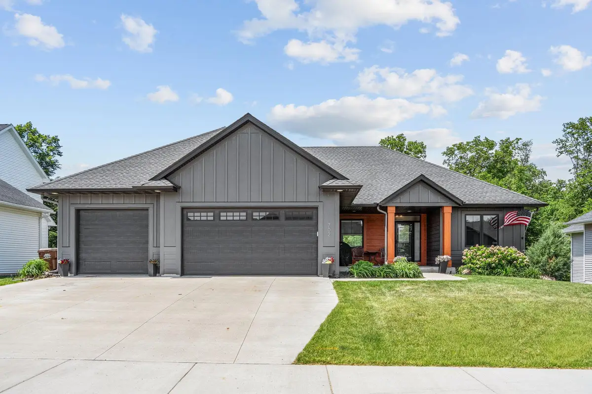 702 Eastland Avenue Se, New Prague, MN 56071 - #1