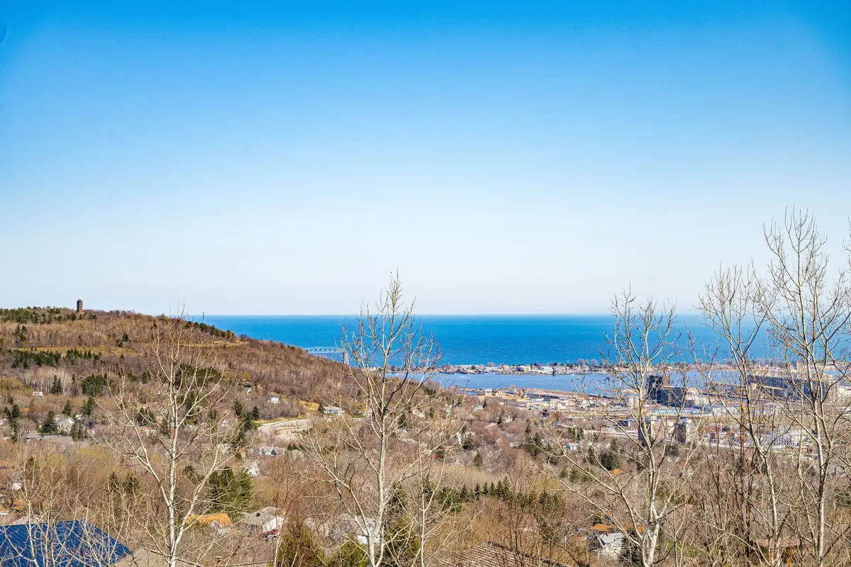 29XX W 15th St, Duluth, MN 55806 - #1