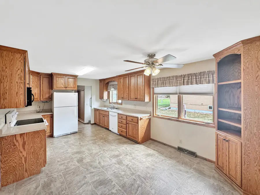 3180 30th Street, Slayton, MN 56172 - #2