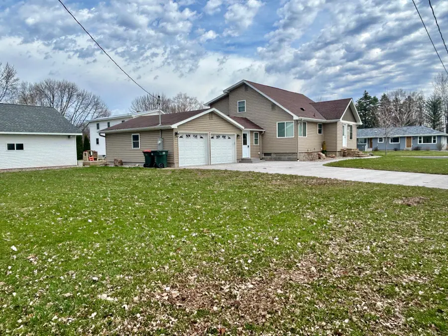 310 Southview Avenue S, Gaylord, MN 55334 - #2