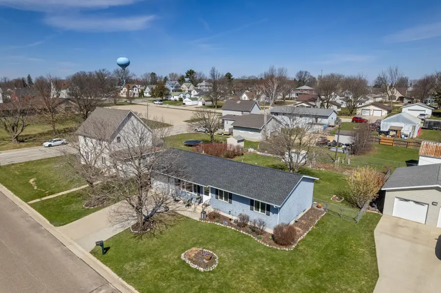 217 E Grant Street, Caledonia, MN 55921 - #2