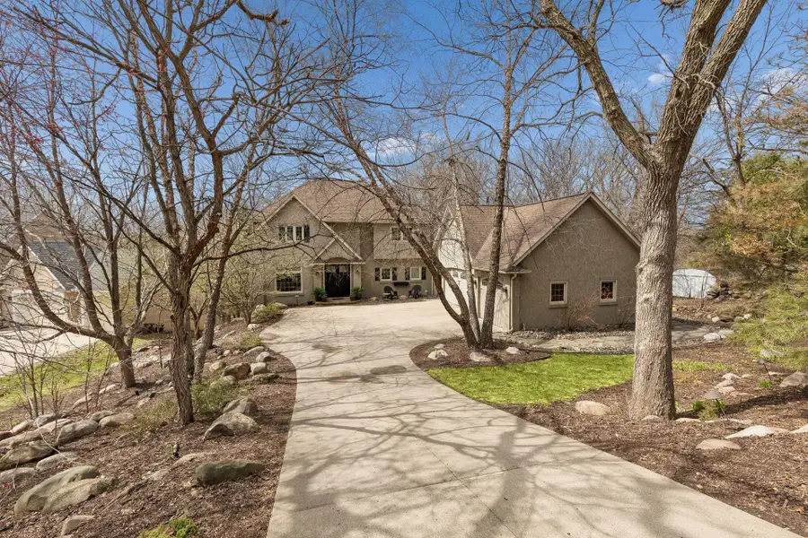 3701 Blackhawk Road, Eagan, MN 55122 - #2