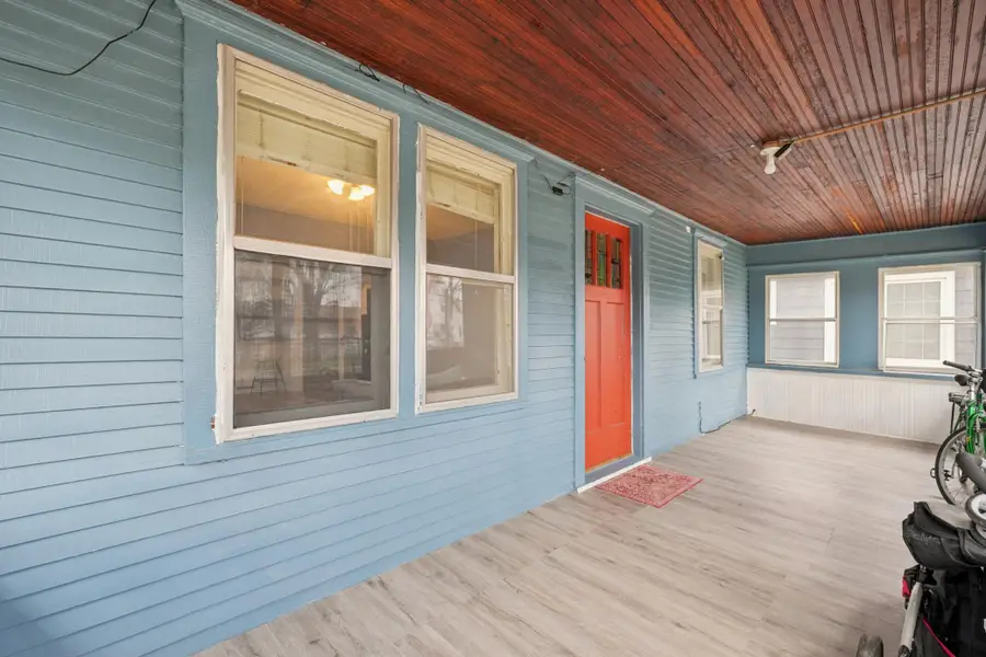 228 8th Avenue S, South Saint Paul, MN 55075 - #3