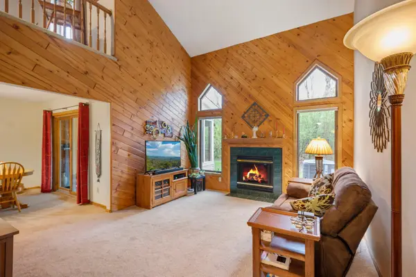 8693 Norway Street Nw, Coon Rapids, MN 55433