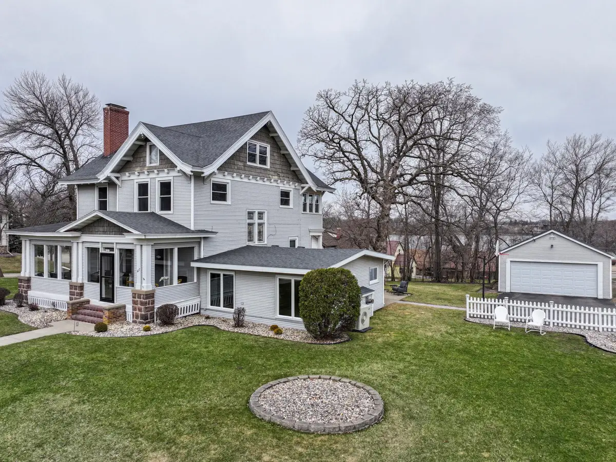 417 6th Avenue W, Alexandria, MN 56308 - #1