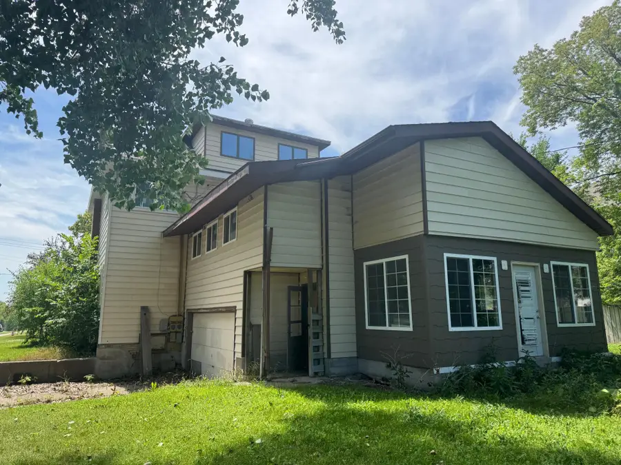 121 E 7th Street, Crookston, MN 56716 - #3